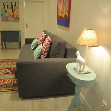 Alfama Shabby Chic Flat Лиссабон