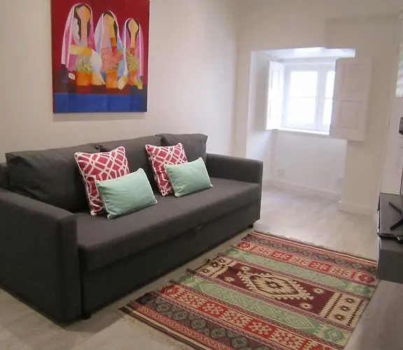 Апартаменты Alfama Shabby Chic Flat